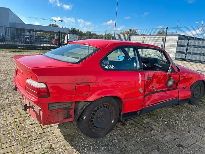 BMW E36