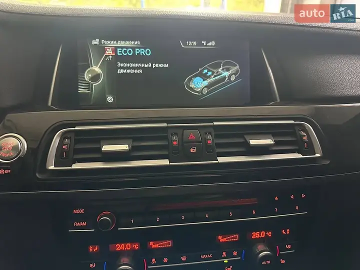 BMW 7 Series 2013 photo 3