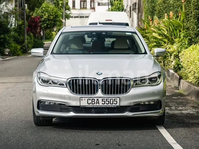 BMW 740E 2018 photo 3