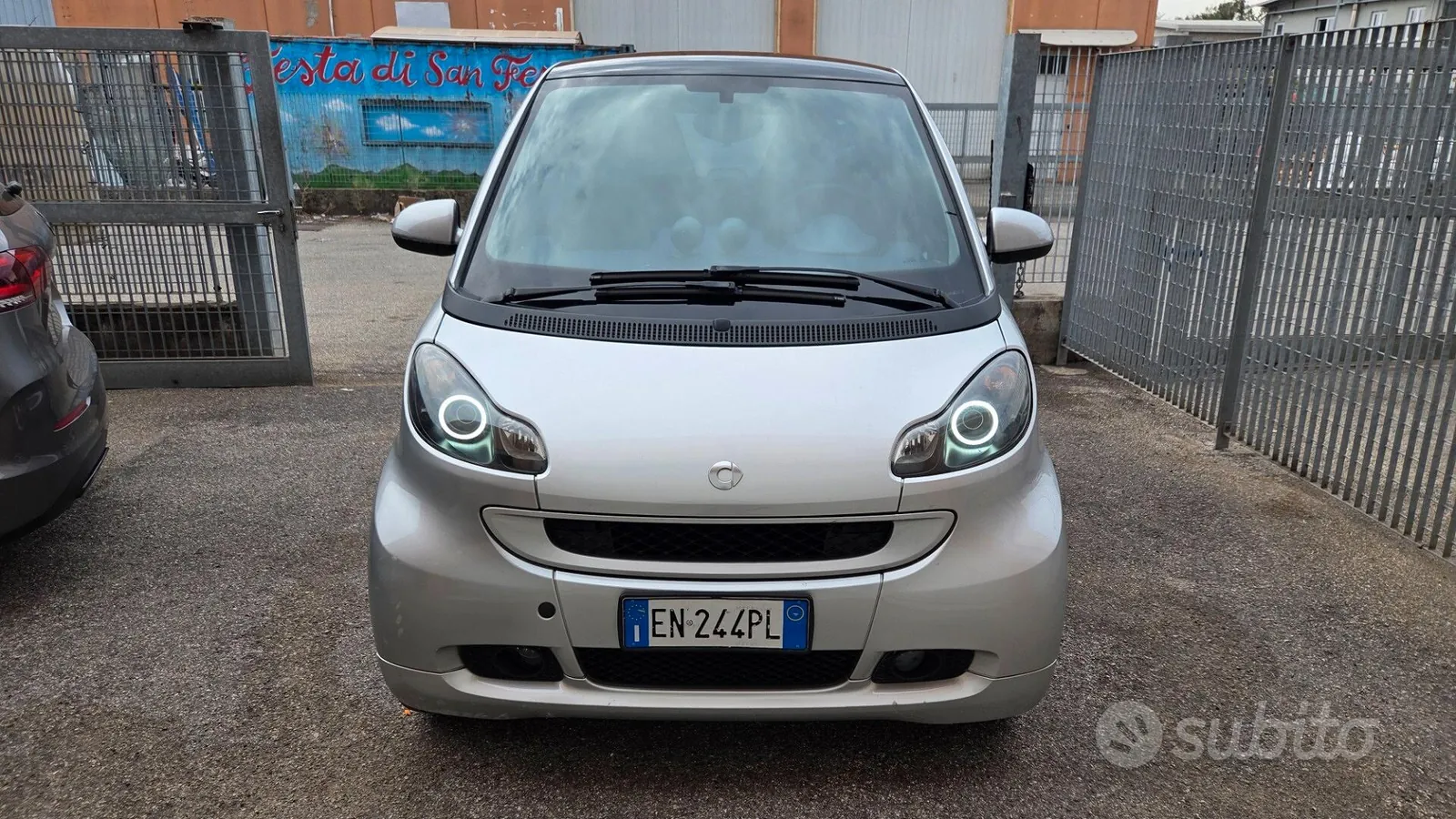 Smart Fortwo 2012 photo 2