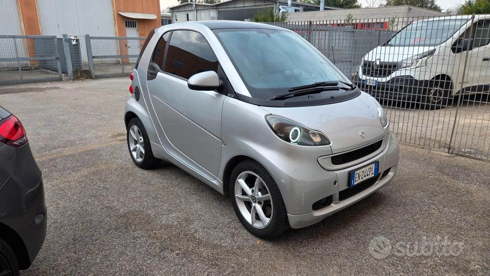 Smart Fortwo 2012 photo 3