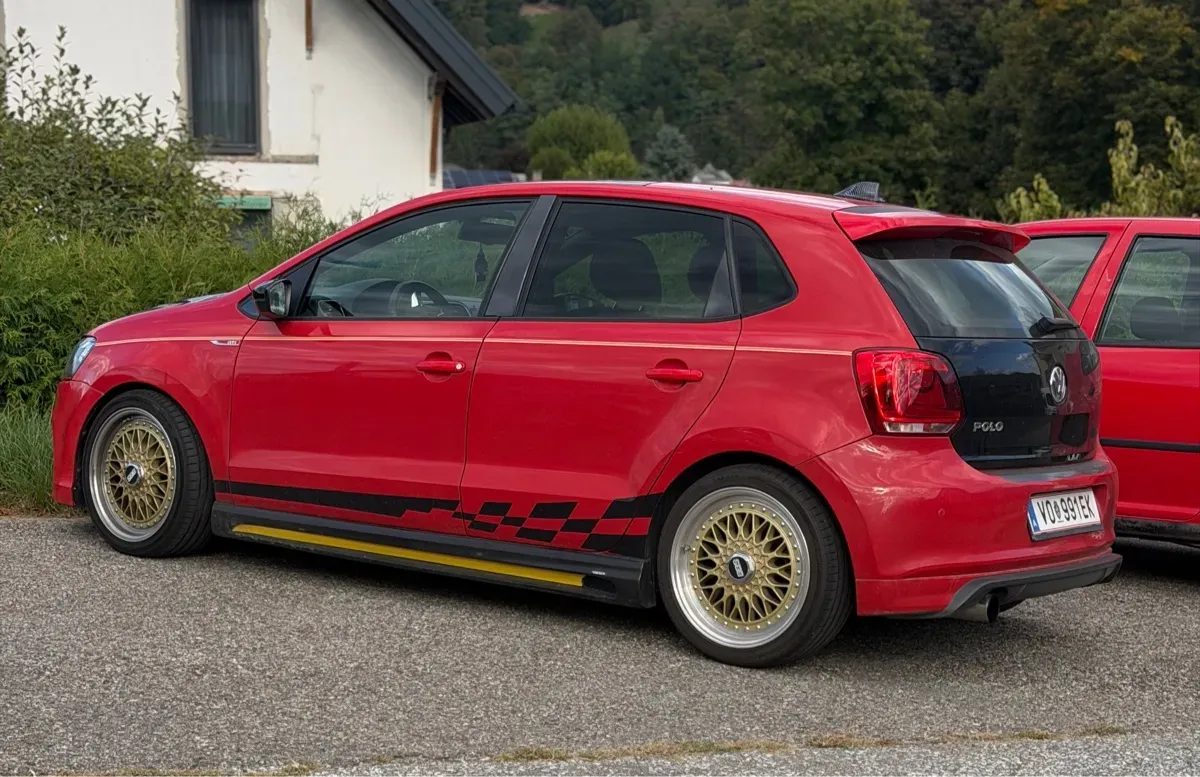 Volkswagen Polo 2011 photo 3