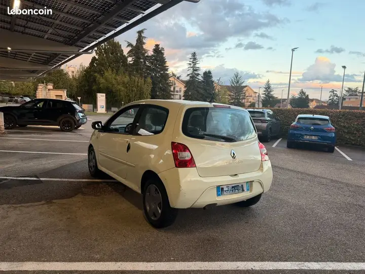 Renault Twingo 2011 photo 3