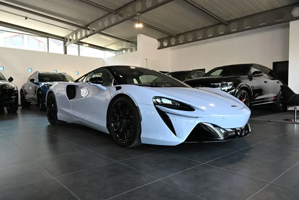 Mclaren Artura