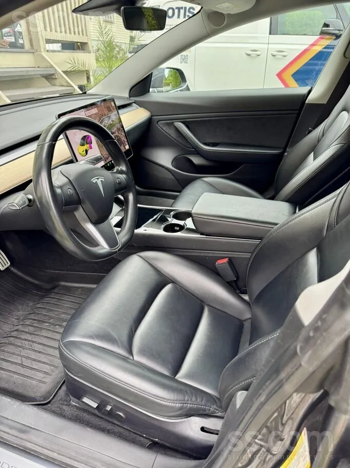 Tesla Model 3 2019 photo 4