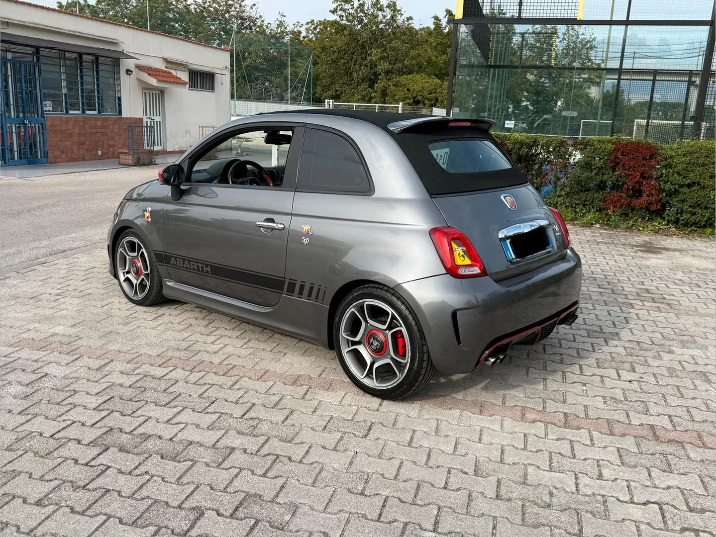 Abarth 595 2016 photo 2