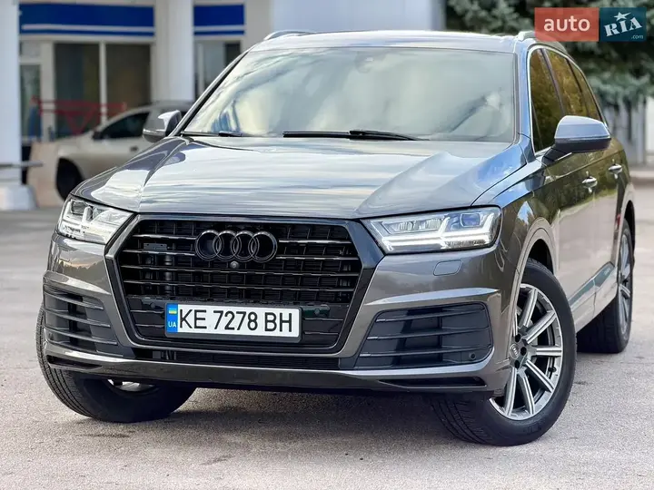 Audi Q7 2018 photo 2