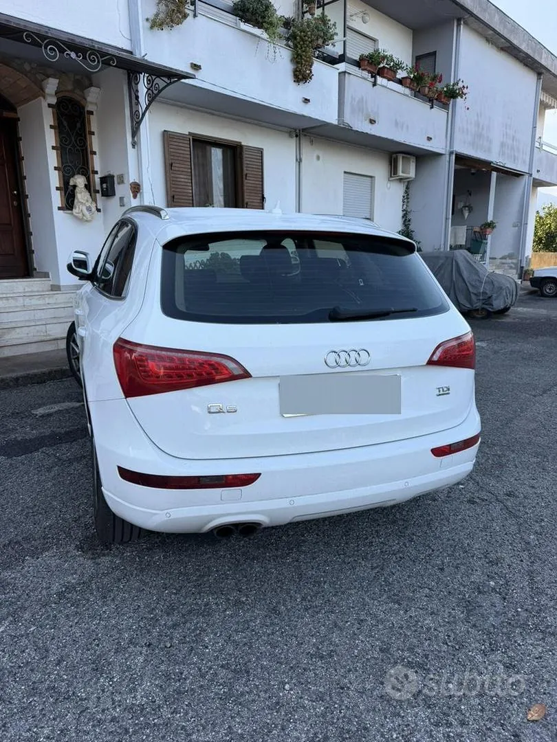 Audi Q5 2011 photo 2
