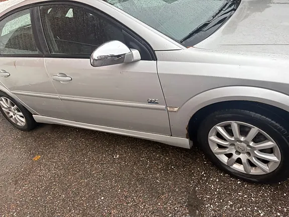 Opel Vectra 2005 photo 2