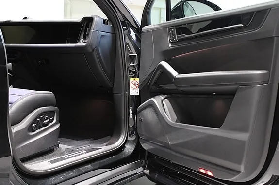 Porsche Cayenne S 2026 photo 3
