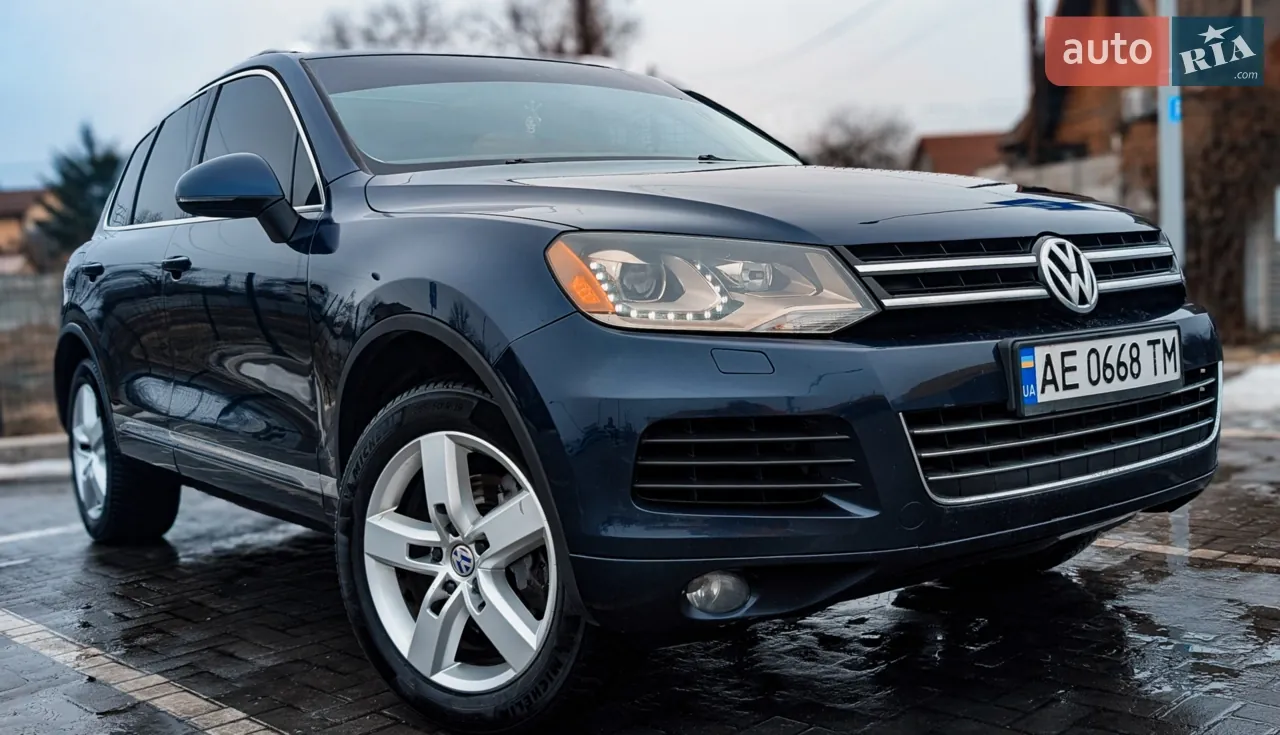 Volkswagen Touareg 2012 photo 2