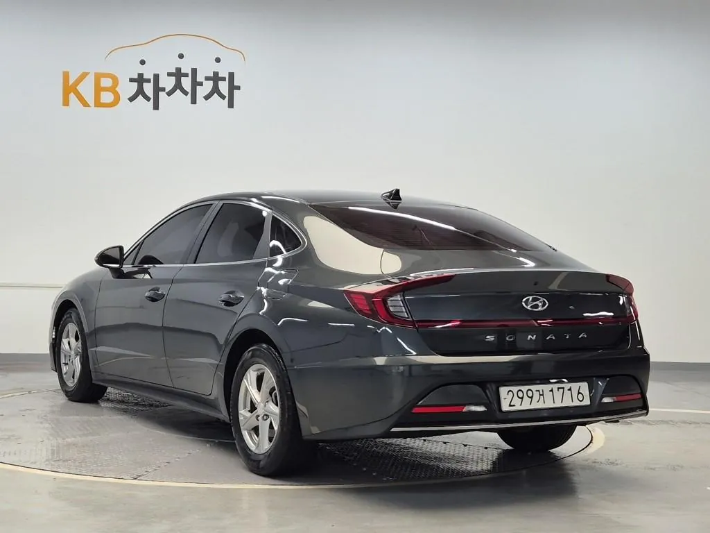 Hyundai Sonata 2020 photo 2