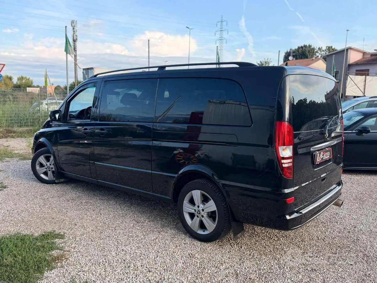 Mercedes-Benz Viano 2013 photo 3