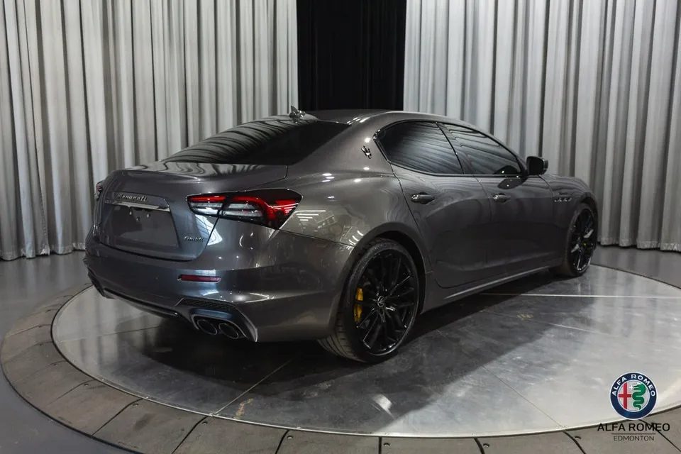 Maserati Ghibli 2022 photo 5