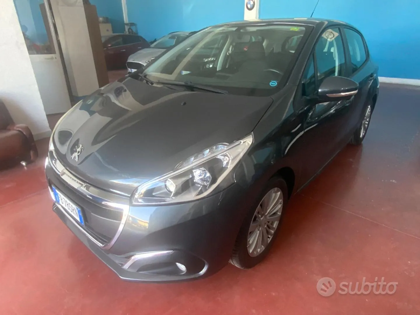 Peugeot 208 2015 photo 2