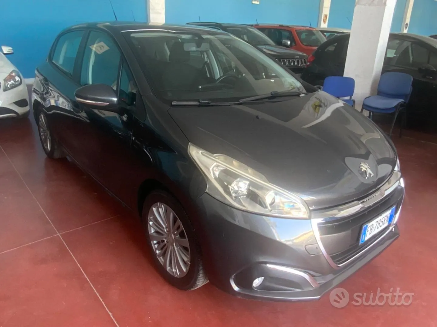 Peugeot 208 2015 photo 3