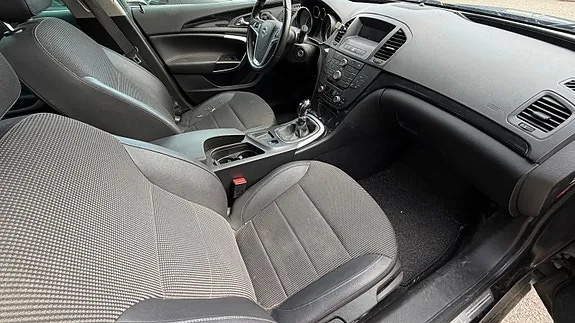 Opel Insignia 2011 photo 2
