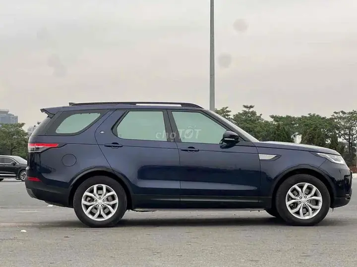 Land Rover Discovery 2017 photo 3