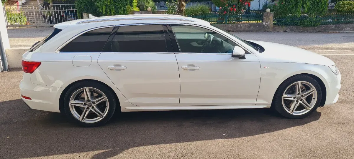 Audi A4 2017 photo 3