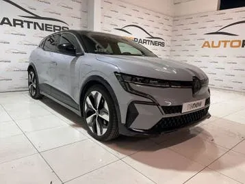 Renault Megane 2023 photo 2