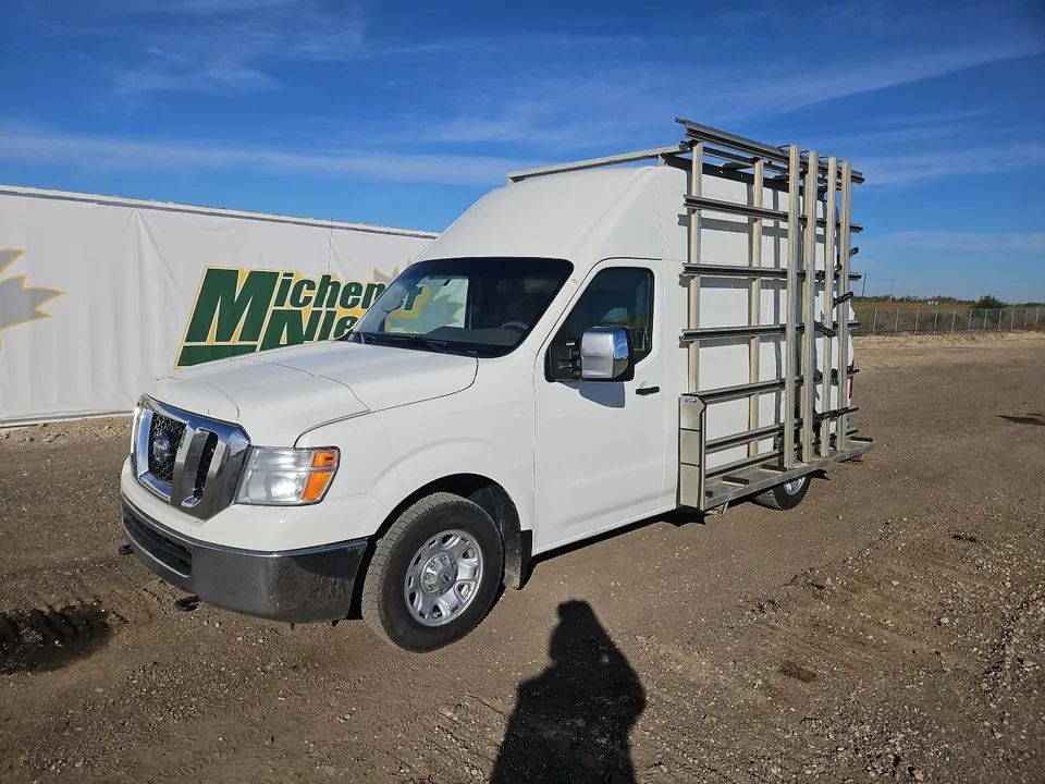 Nissan Nv