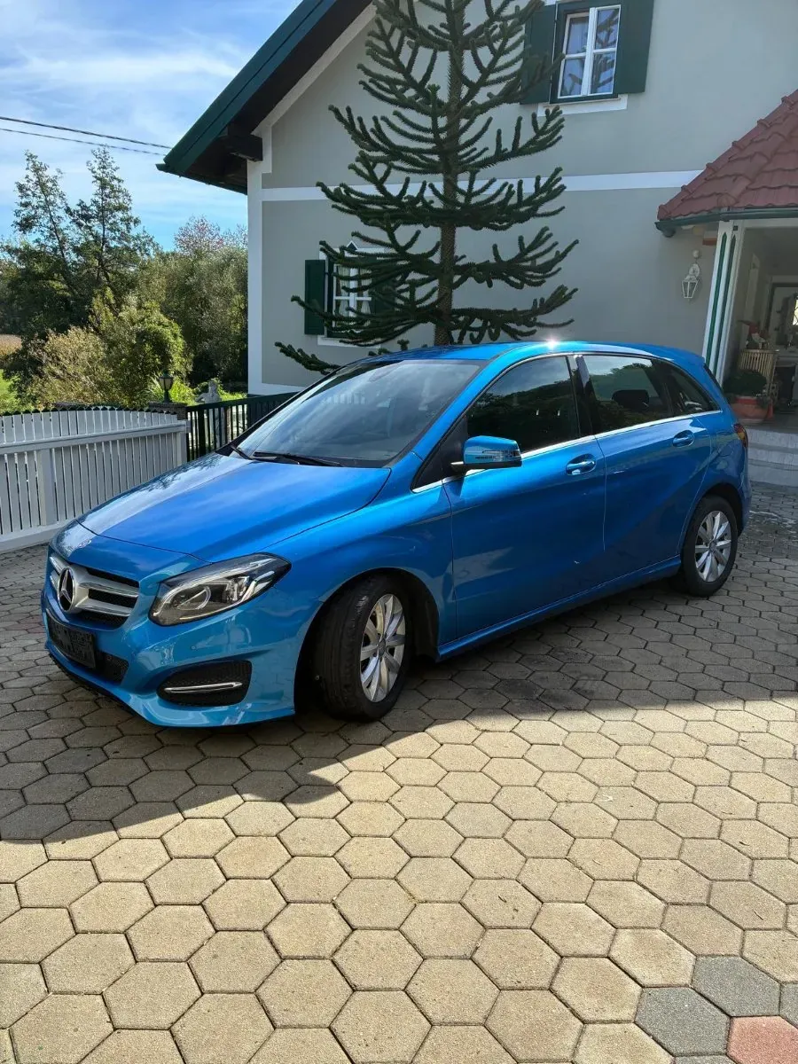 Mercedes-Benz B-Class 2018 photo 3