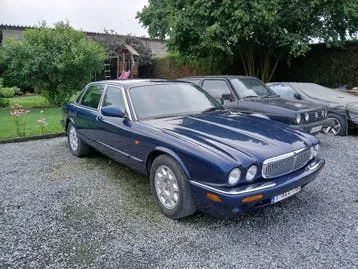 Jaguar Xj