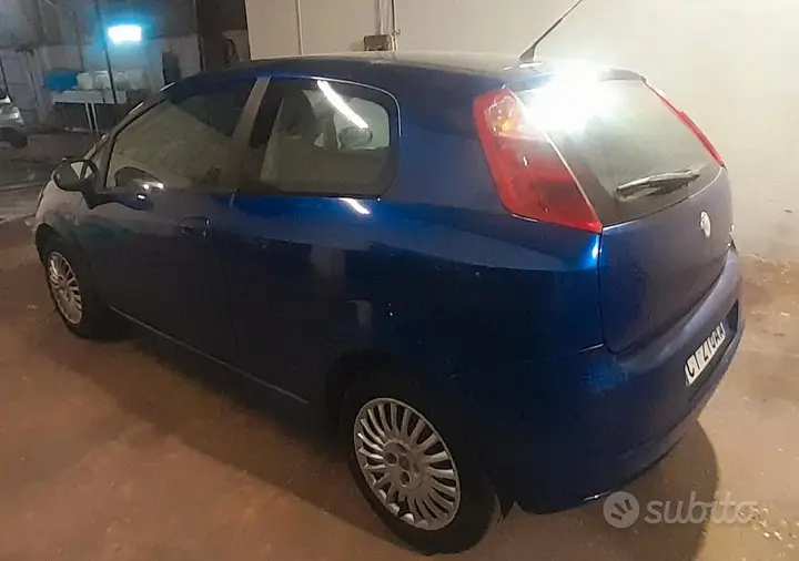Fiat Grande Punto 2006 photo 3