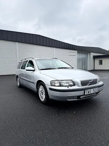 Volvo V70 2003 photo 2