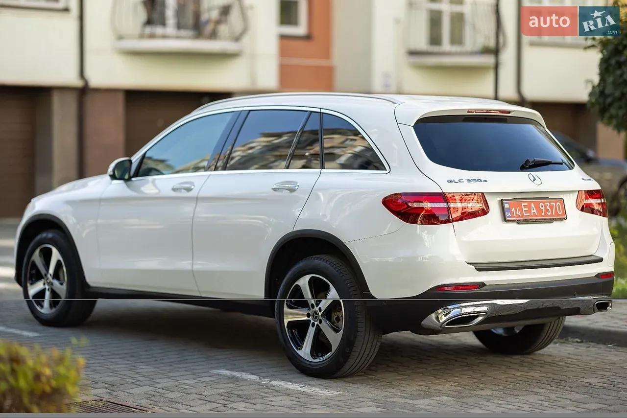 Mercedes-Benz Glc-Class 2018 photo 5