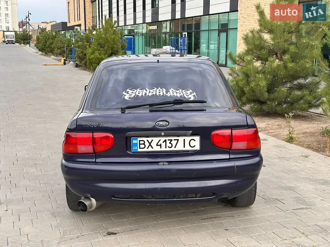 Ford Escort 1996 photo 4