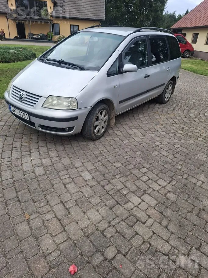 Volkswagen Sharan 2003 photo 2