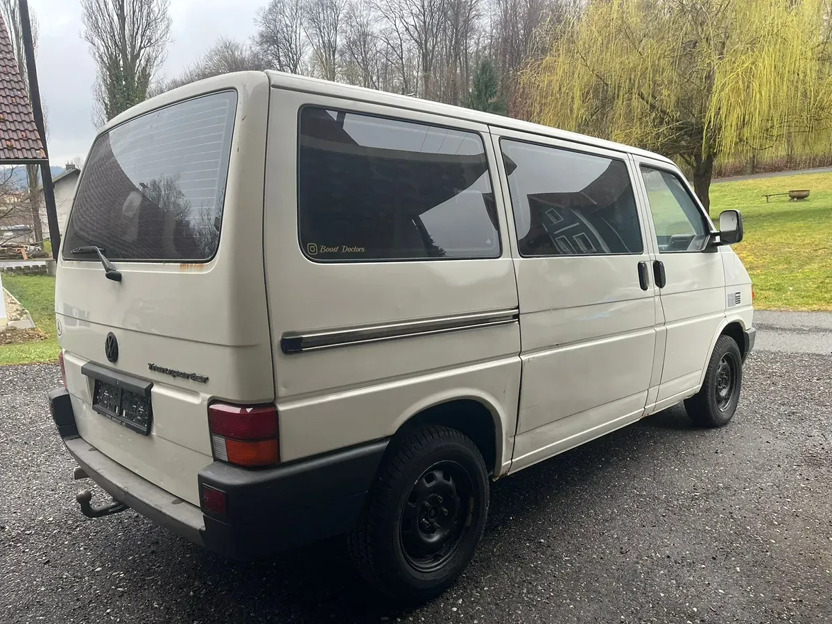 Volkswagen T4 1994 photo 3