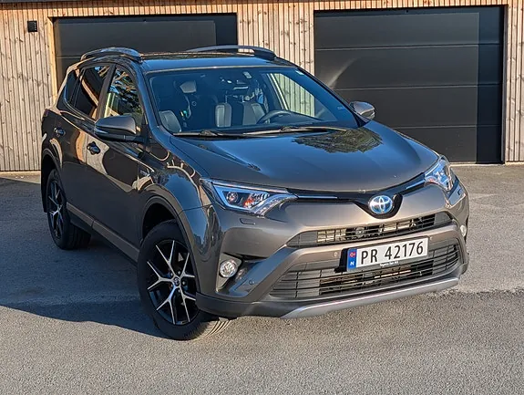 Toyota Rav4 2017 photo 4