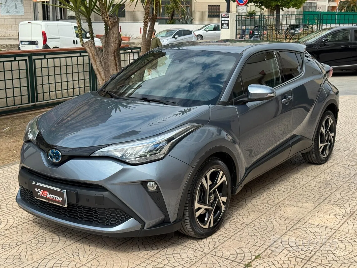 Toyota C-Hr 2022 photo 3