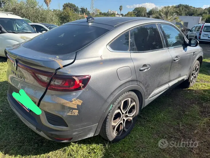 Renault Arkana 2023 photo 4