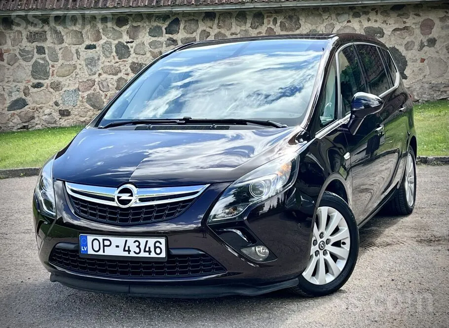Opel Zafira 2013 photo 2