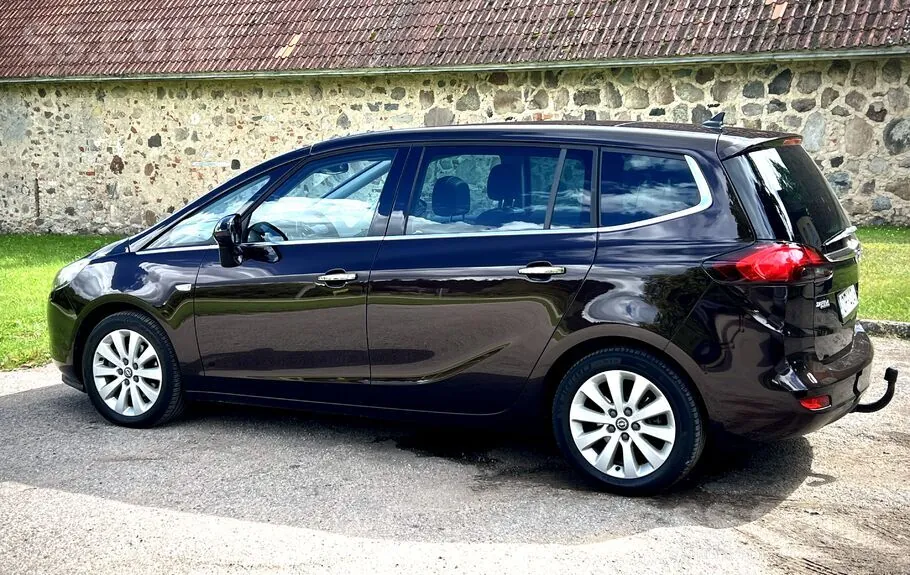 Opel Zafira 2013 photo 4