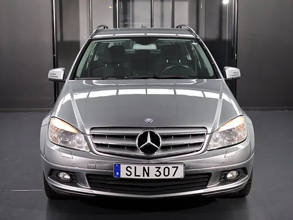Mercedes-Benz C200 2010 photo 5