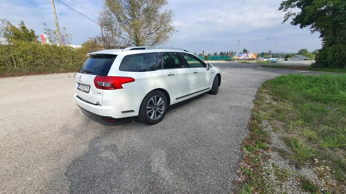 Citroen C5 2015 photo 2