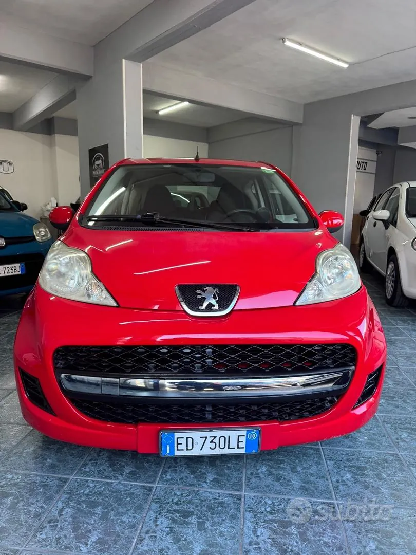 Peugeot 107 2010 photo 2