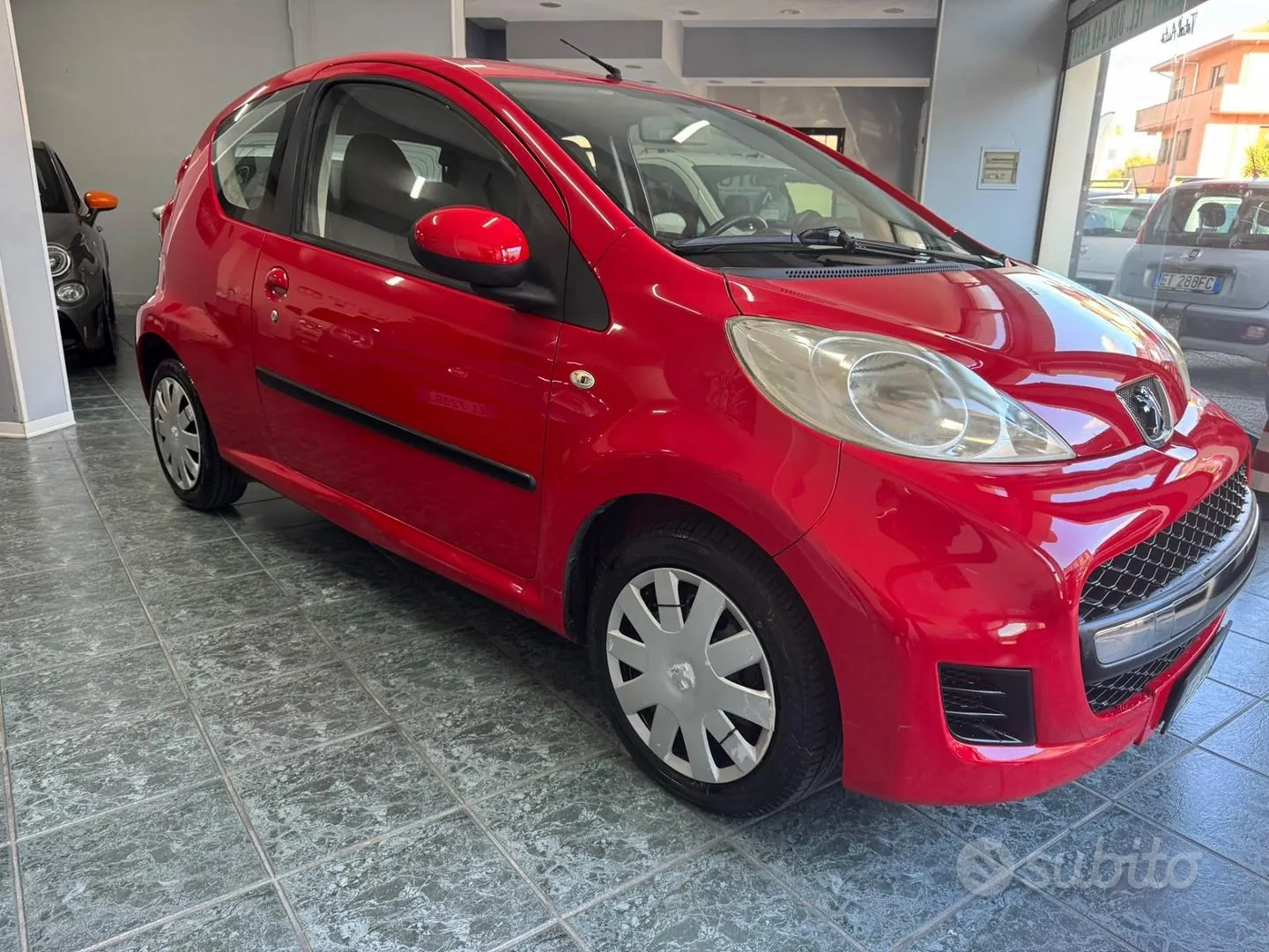 Peugeot 107 2010 photo 3