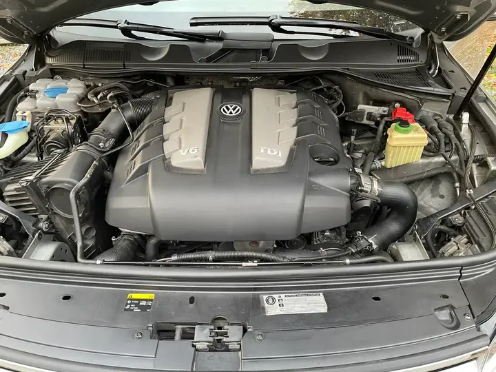 Volkswagen Touareg 2014 photo 2