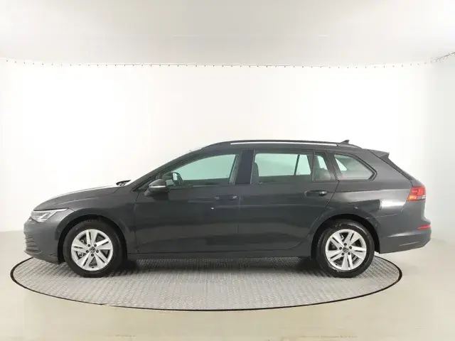 Volkswagen Golf Variant 2022 photo 2