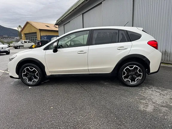 Subaru Xv 2013 photo 4