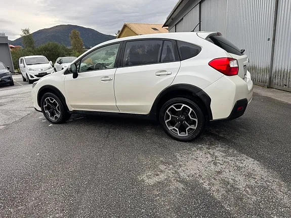 Subaru Xv 2013 photo 5