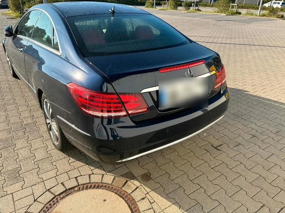 Mercedes-Benz E 250 Coupé