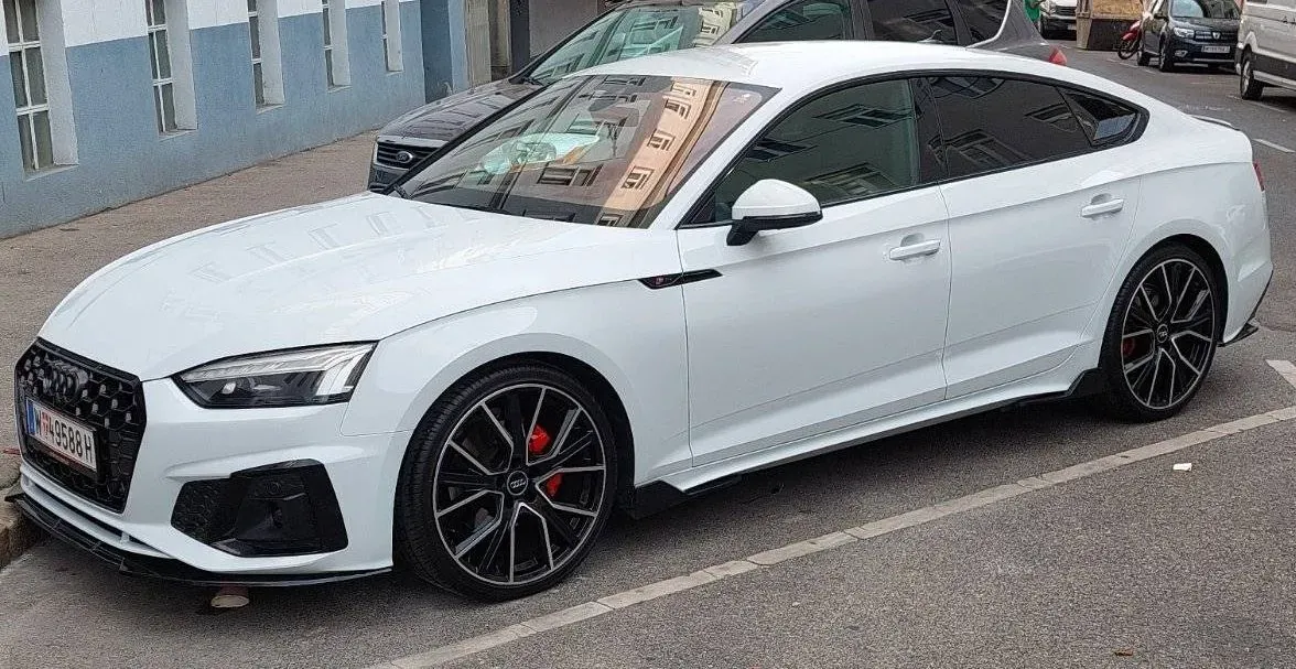 Audi A5 2021 photo 2