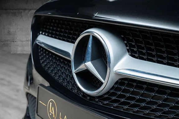 Mercedes-Benz Cla180 2018 photo 3