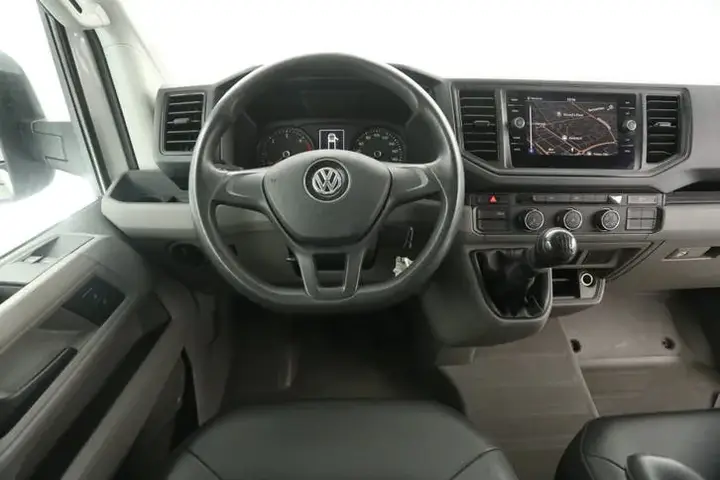 Volkswagen Crafter 2021 photo 2